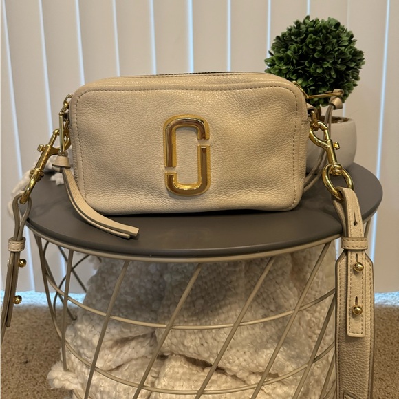 Marc Jacobs The Softshot 21 Crossbody Bag - Picture 1 of 1